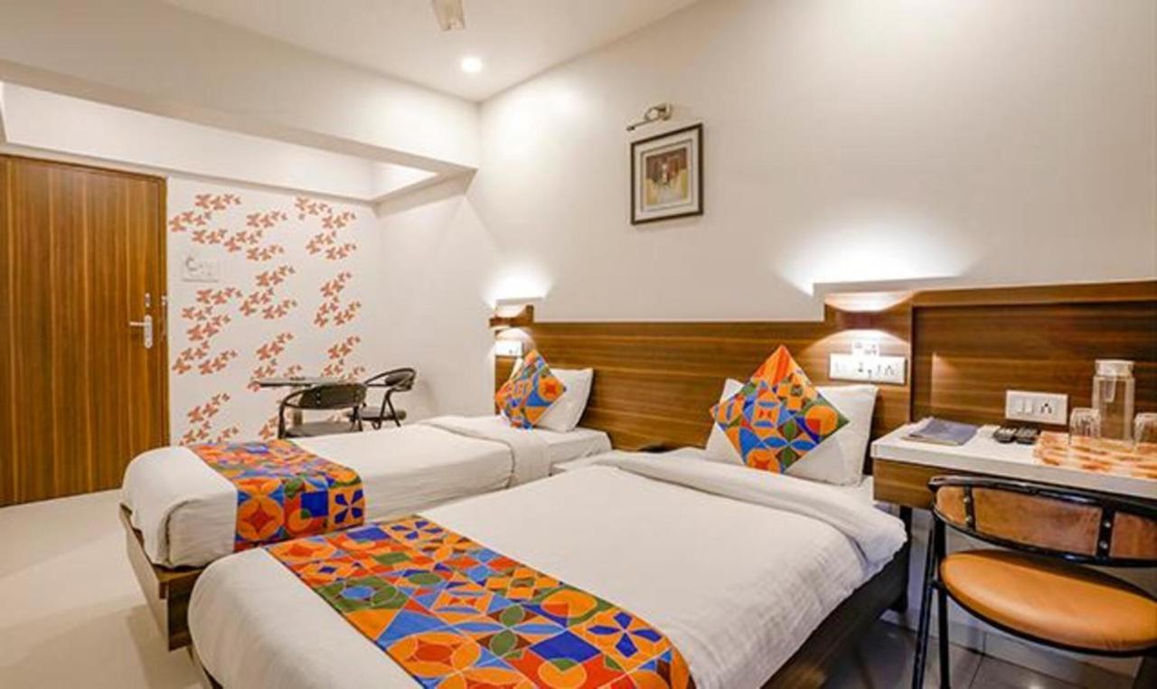 Srikrishna Paradise Hotel Thane Navi Mumbai Exterior foto